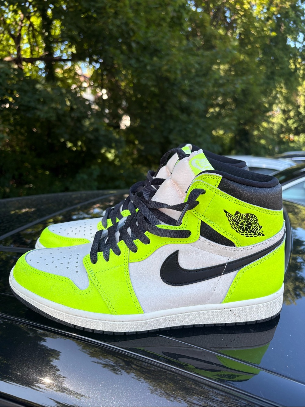 Nike High-Top Sneakers Neon Green Black White